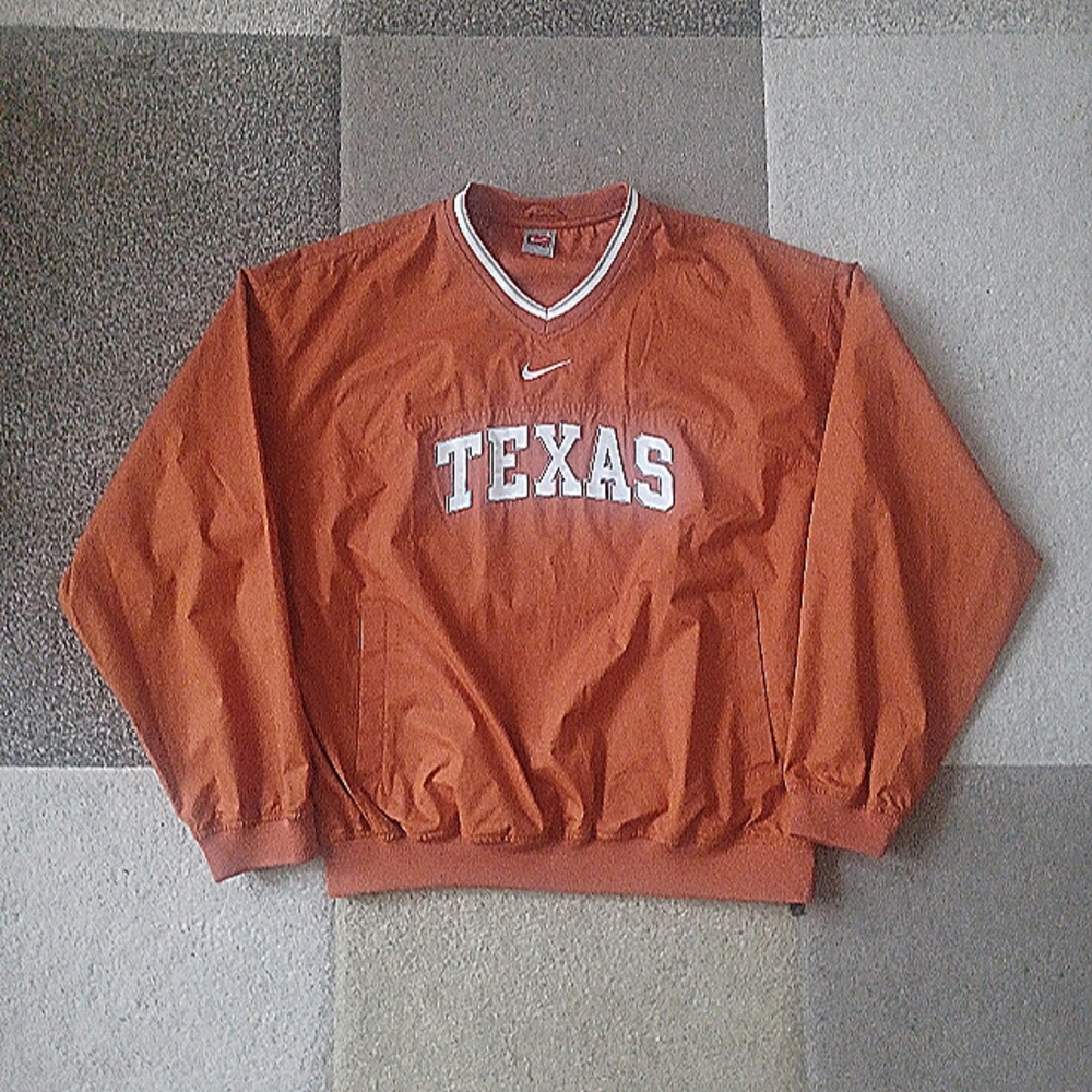 Nike Vintage Texas Longhorn Windbreaker pullover NEW!!!! size L